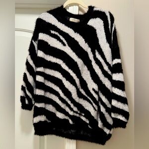 Zebra Print pullover sweater - A Beautiful Soul/ Altard state - Size X